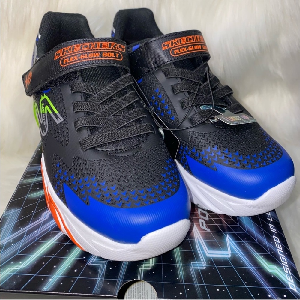 Big Boy size 4 sneakers sketchers New - Picture 3 of 8